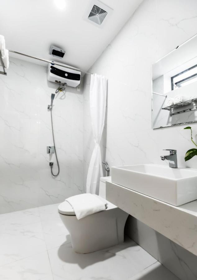 Lyn'S Hotel & Apartment Дананг Екстериор снимка