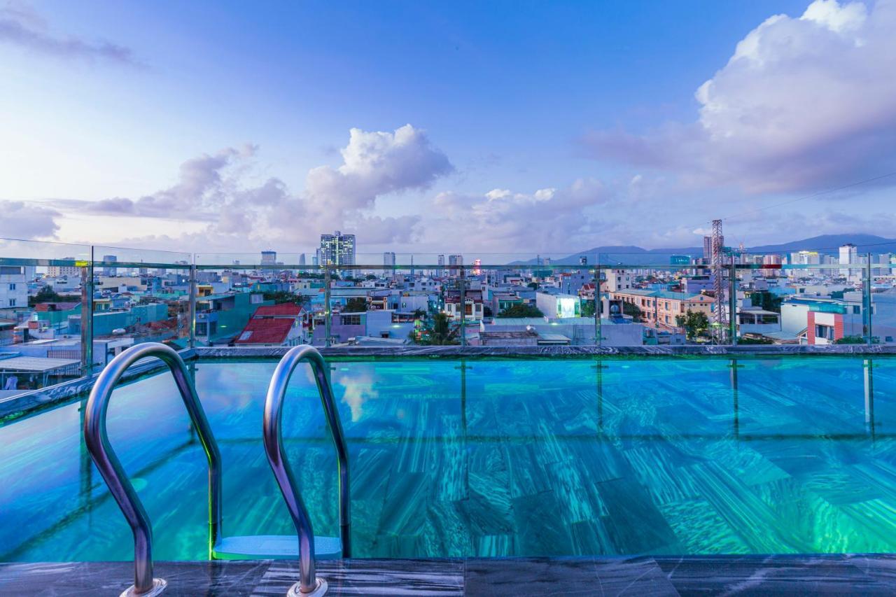 Lyn'S Hotel & Apartment Дананг Екстериор снимка